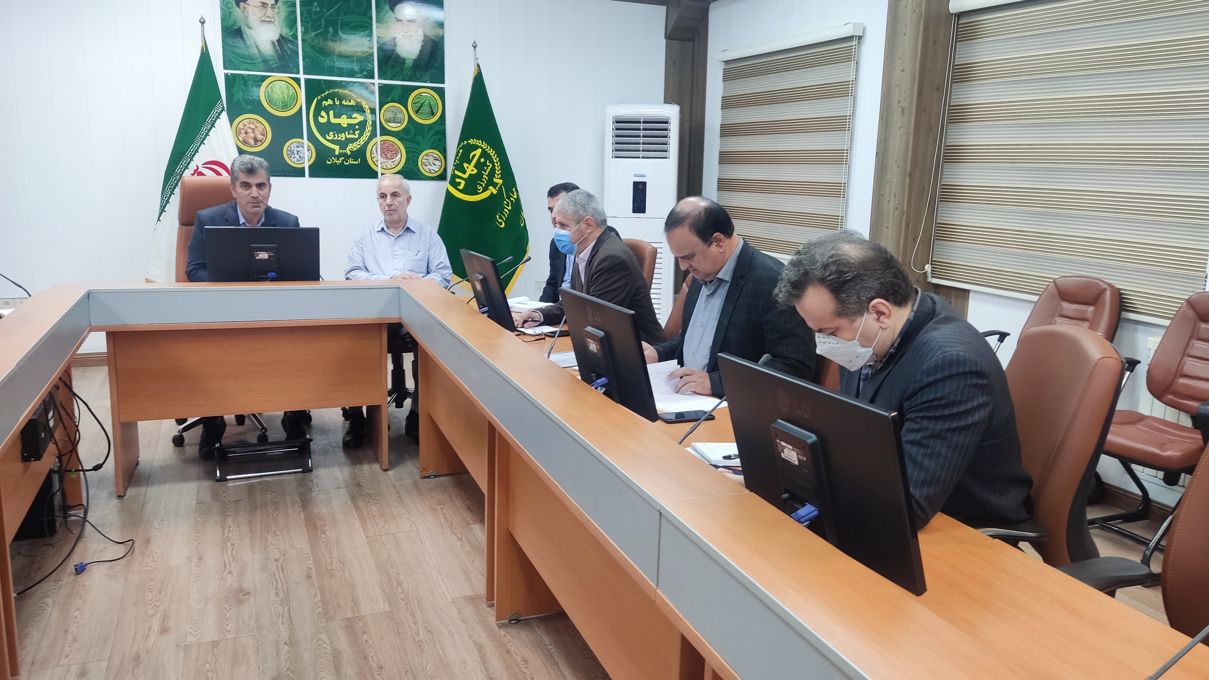 جلسه شورای معاونین سازمان جهادکشاورزی استان گیلان با  حضور دکتر کوچکی نژاد نماینده مردم شهرستان رشت در مجلس شورای اسلامی