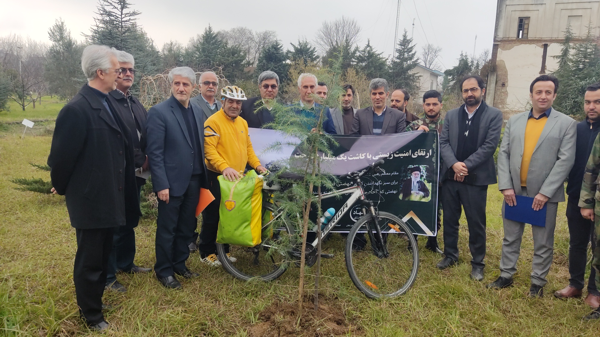 ارتقای امنیت زیستی با کاشت یک میلیارد درخت