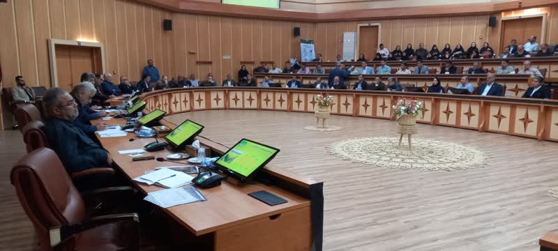 چهار هزار و ۴۴ پروانه بهره‌برداری در صنعت گل و گیاه گیلان صادر شد