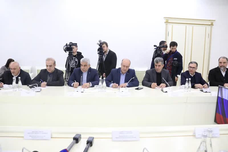 ديدار رئيس سازمان جهاد کشاورزی استان گیلان با نخست وزیر جمهوری فدراتیو داغستان