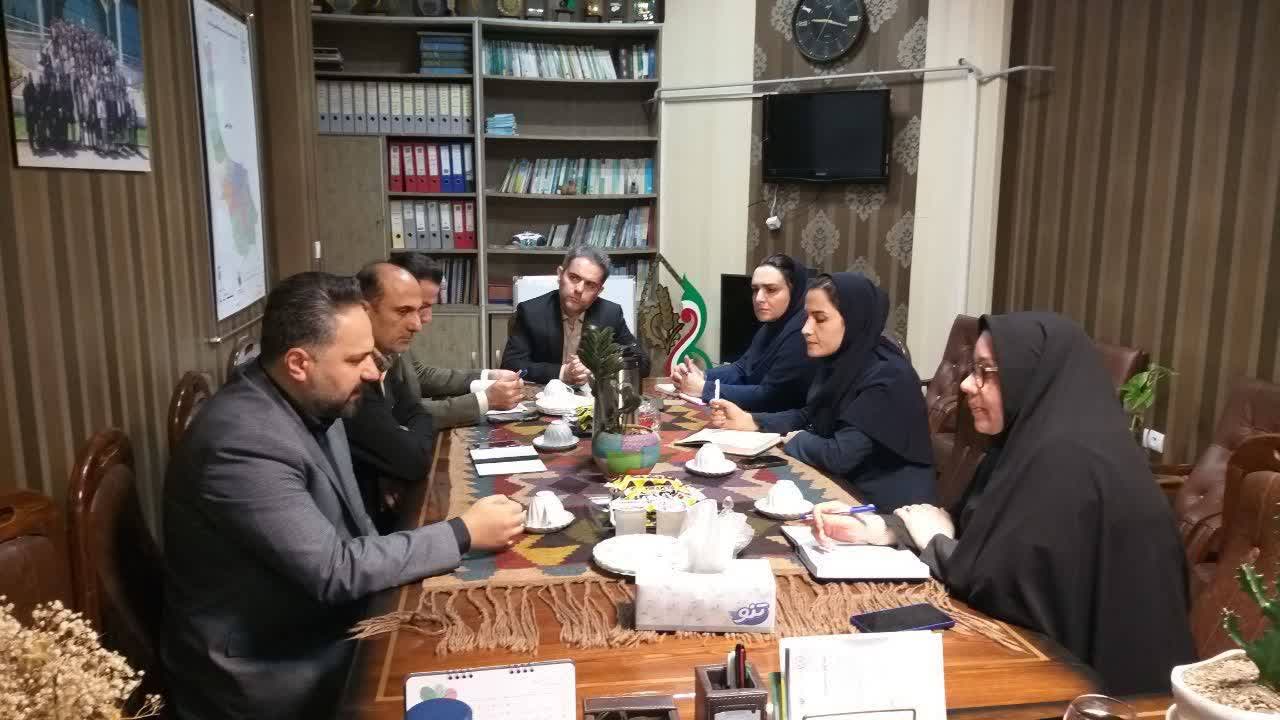 نشست مشترک مدیریت هماهنگی ترویج کشاورزی و معاونت اشتغال کمیته امداد امام خمینی استان گیلان