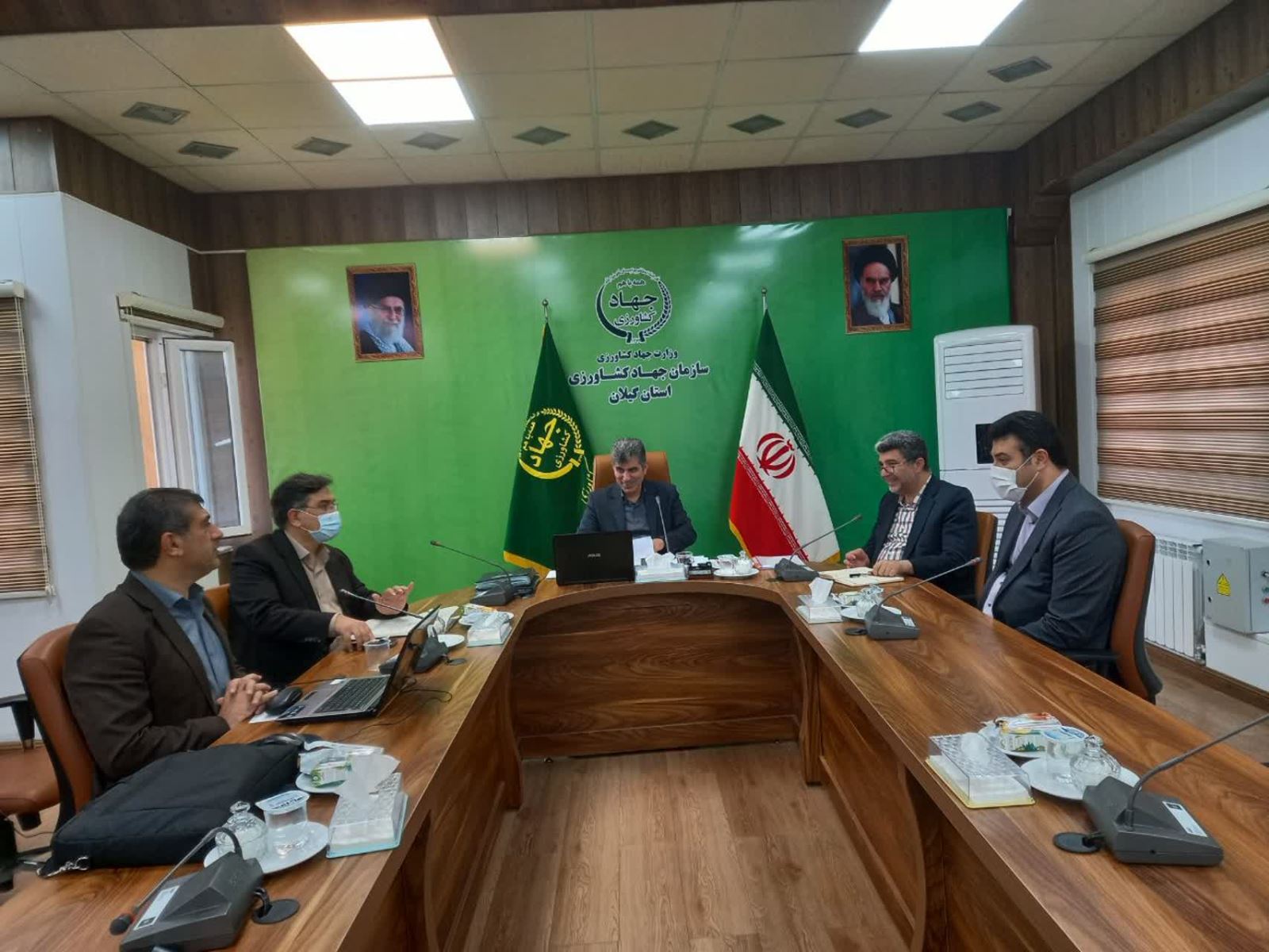 با شرکت رئیس سازمان جهاد کشاورزی استان گیلان در قرارگاه مرکزی صدور اراضی کشاورزی؛  مشکلات تالاب انزلی بررسی شد